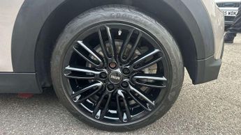 MINI Hatchback Cooper Exclusive