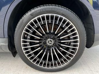 Mercedes-Benz EQC AMG Line