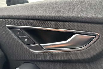 Audi Q2 Black Edition