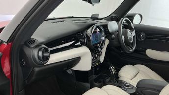 MINI Hatchback Cooper S Level 3