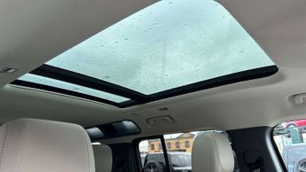 Land Rover Defender XS Edition