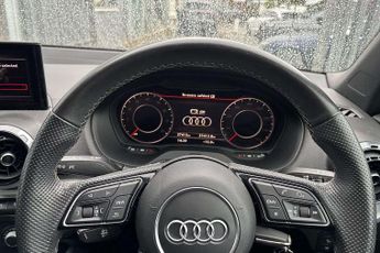 Audi Q2 S Line