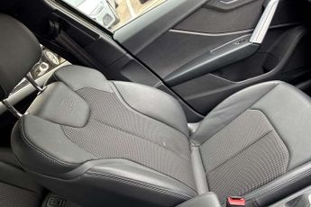 Audi Q2 Black Edition