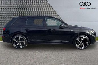 Audi Q7 Black Edition