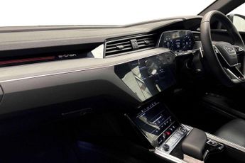 Audi Q8 Black Edition
