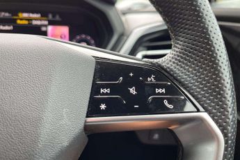 Audi Q4 S Line