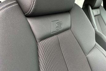 Audi Q4 S Line