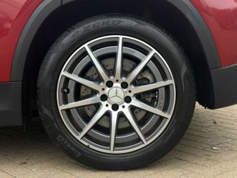 Mercedes-Benz GLA AMG