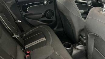 MINI Hatchback Cooper S Classic