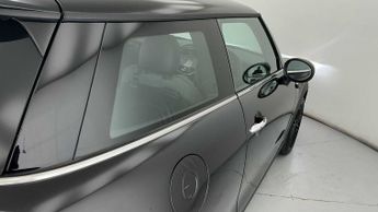 MINI Hatchback Cooper S Level 2