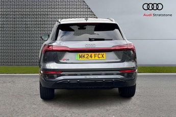 Audi Q8 S Line