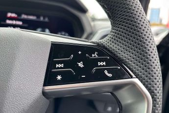 Audi Q4 Black Edition