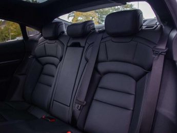 Porsche Taycan Saloon