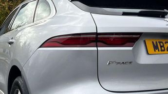 Jaguar F-PACE S