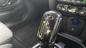 MINI Hatchback Cooper S Level 2