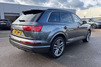 Audi Q7 S Line