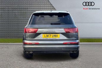 Audi Q7 S Line