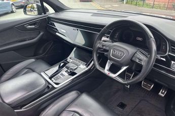 Audi Q7 Black Edition