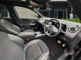 Mercedes-Benz GLA AMG Line Night Edition