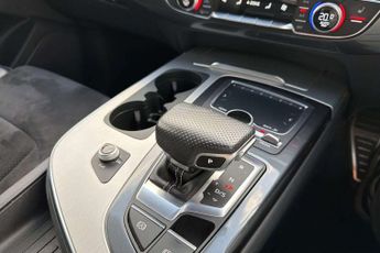 Audi Q7 S Line