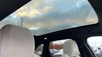 Jaguar F-PACE R-Dynamic Black