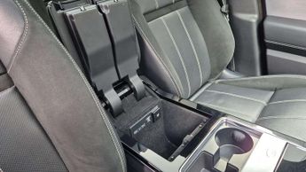 Land Rover Range Rover Velar R-Dynamic SE