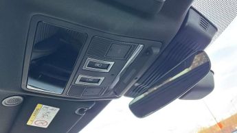 Land Rover Discovery R-Dynamic SE