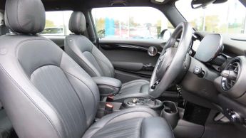 MINI Hatchback Cooper S Level 3