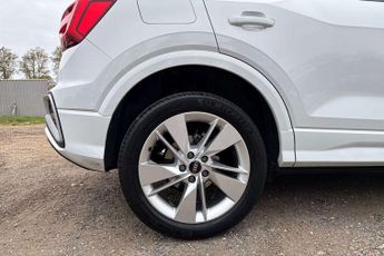 Audi Q2 S Line