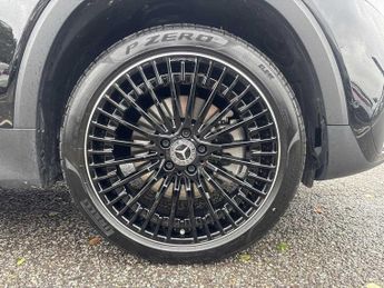 Mercedes-Benz EQB AMG Line Premium Plus