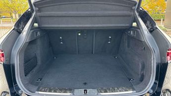 Jaguar F-PACE R-Dynamic S