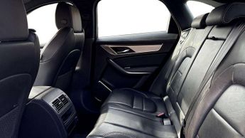 Jaguar F-PACE R-Dynamic S
