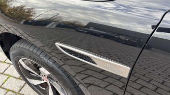 Jaguar F-PACE S
