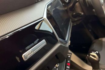 Audi Q3 Black Edition