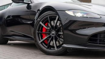 Aston Martin Vantage 