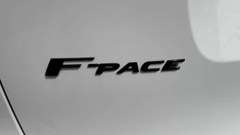Jaguar F-PACE R-Dynamic Black