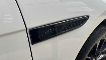 Jaguar F-PACE R-Dynamic Black