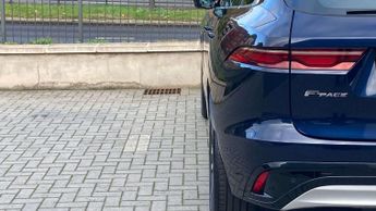 Jaguar F-PACE SE