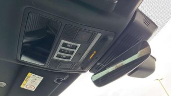 Land Rover Discovery R-Dynamic HSE