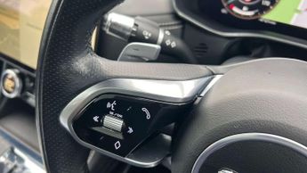 Jaguar F-PACE R-Dynamic SE