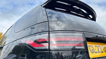 Land Rover Discovery R-Dynamic S