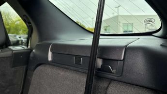 Land Rover Discovery R-Dynamic S