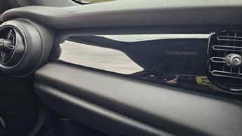 MINI Hatchback Cooper S Level 2