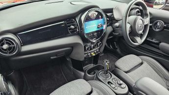 MINI Hatchback Cooper S Level 2