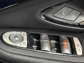 Mercedes-Benz C Class SE