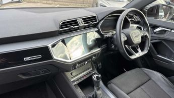 Audi Q3 Black Edition