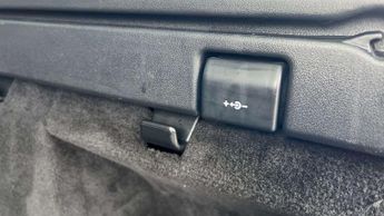 Land Rover Range Rover Sport SVR