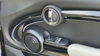 MINI Hatchback Cooper S Level 3