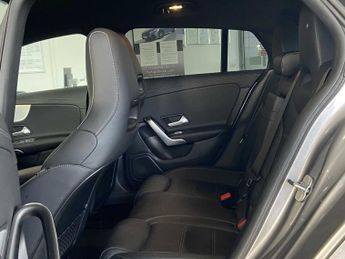 Mercedes-Benz Cla AMG Line