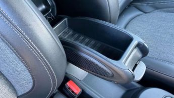 MINI Hatchback Cooper S Level 2